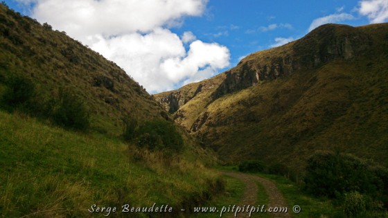 L'air pur à 4200 mètres et des paysages que j'adore!!! C'est majestueux partout, très sauvage et hyper diversifié! Des montagnes partout, des petites routes en serpentin… et des oiseaux partout!!!